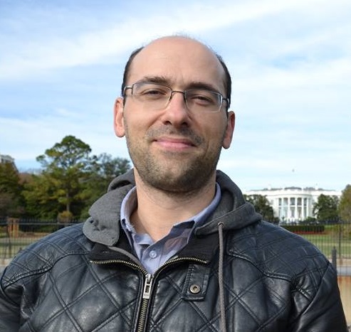 Dr. Carles Corbella