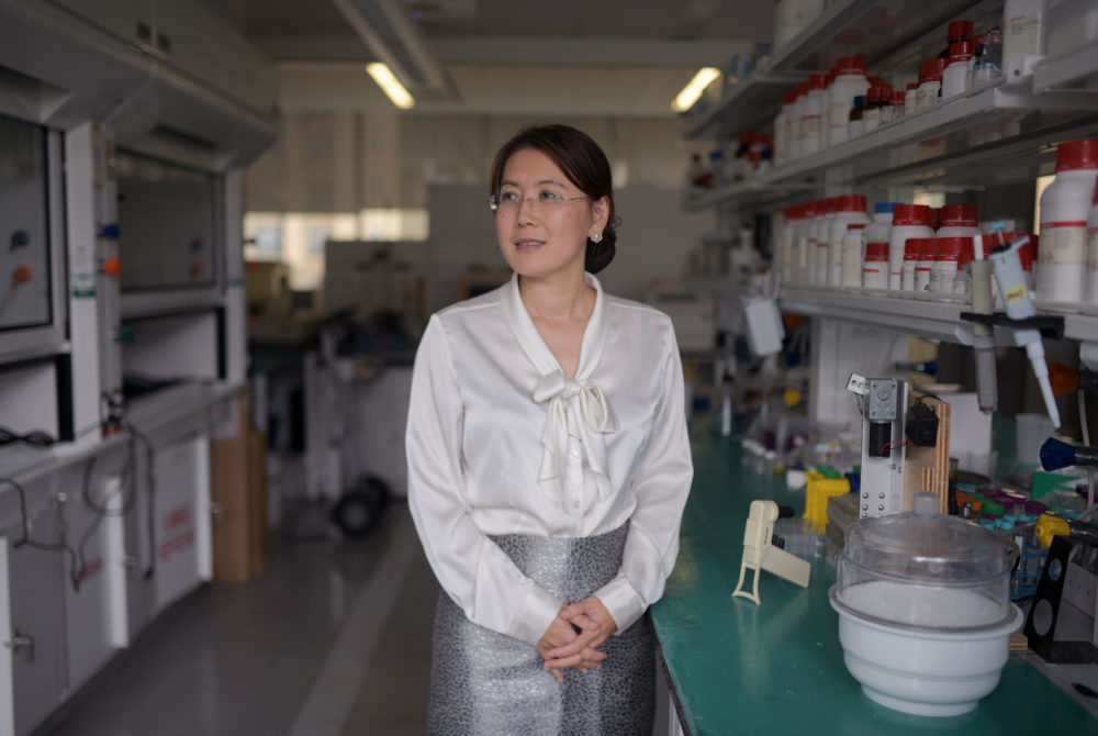 Lijie Grace Zhang in a lab