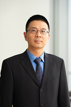 Dr. Howie Huang