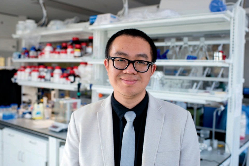 Professor Danmeng Shuai in his lab
