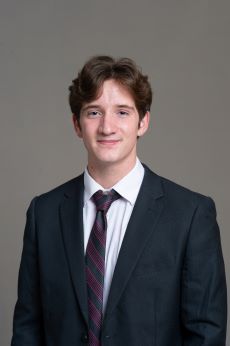Headshot of Evan Fries