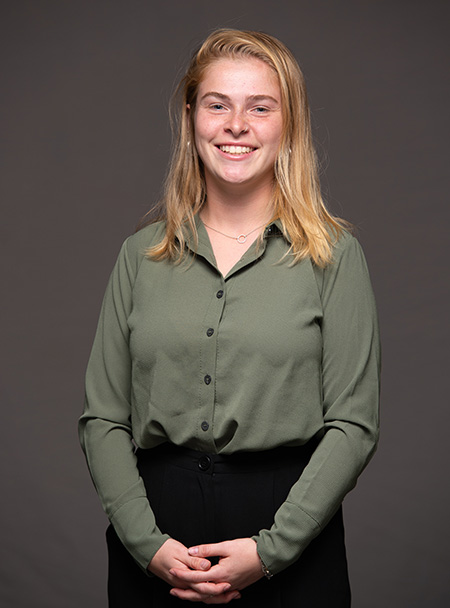Headshot of Arianna Haven