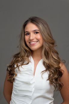 Headshot of Annette Jiménez