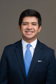 Headshot of Claudio Martinez