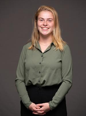 Headshot of Arianna Haven