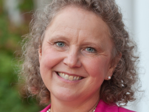 Pamela Norris